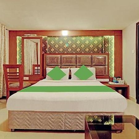Pine Tree Boutique Hotel Chennai Zewnętrze zdjęcie