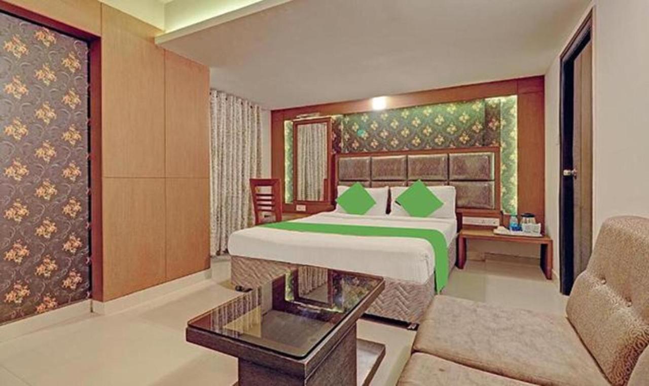 Pine Tree Boutique Hotel Chennai Zewnętrze zdjęcie