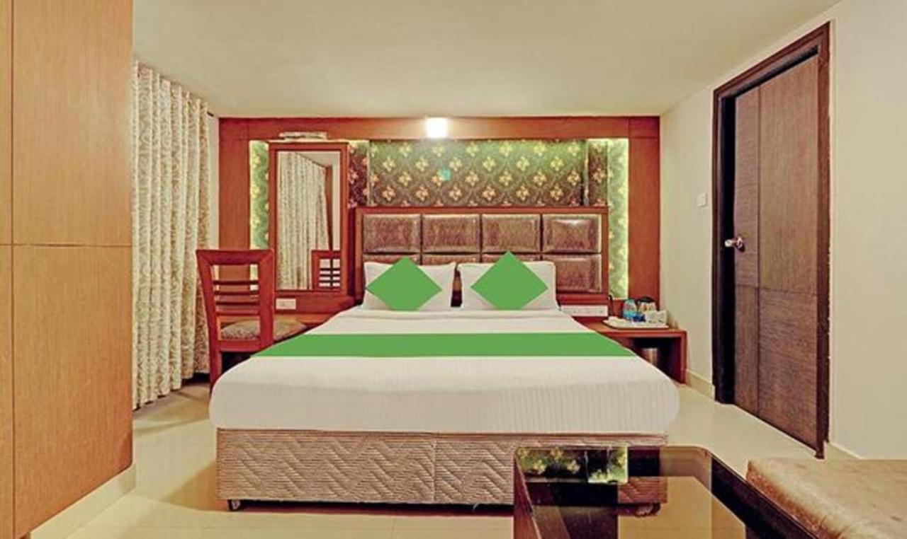 Pine Tree Boutique Hotel Chennai Zewnętrze zdjęcie
