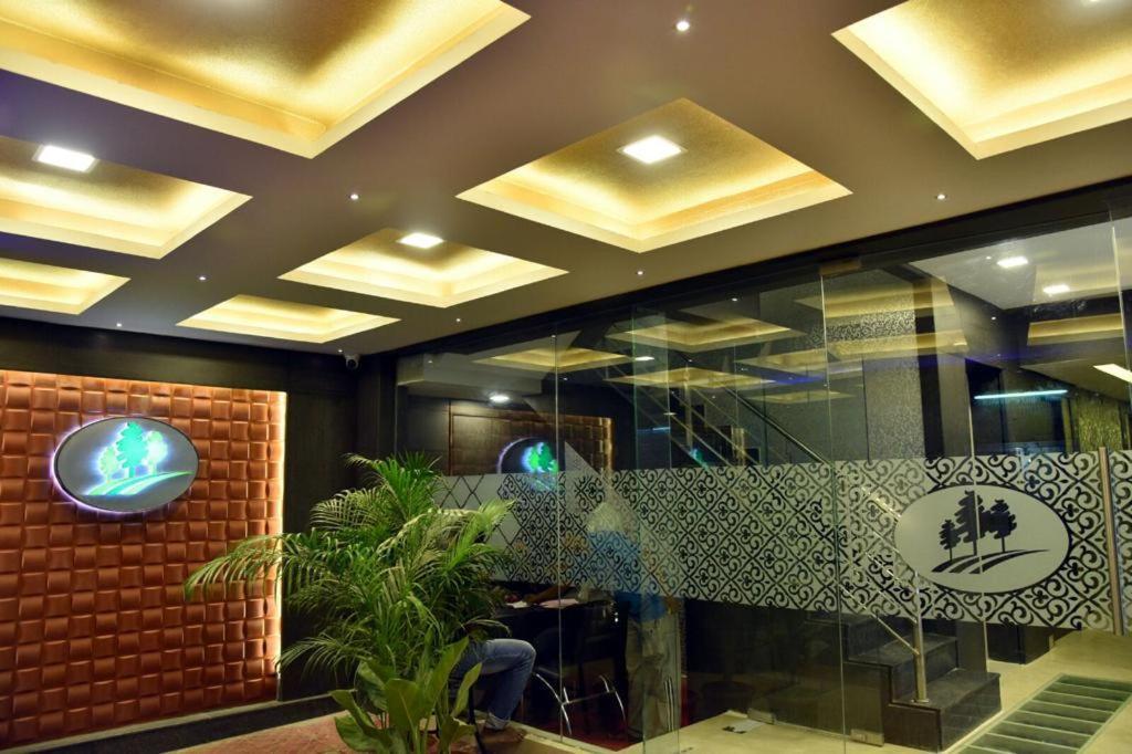Pine Tree Boutique Hotel Chennai Zewnętrze zdjęcie