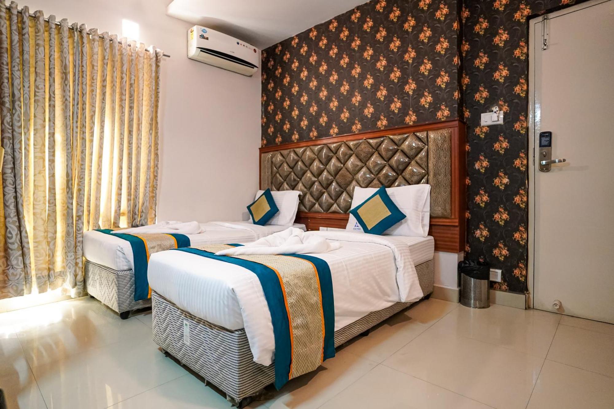 Pine Tree Boutique Hotel Chennai Zewnętrze zdjęcie