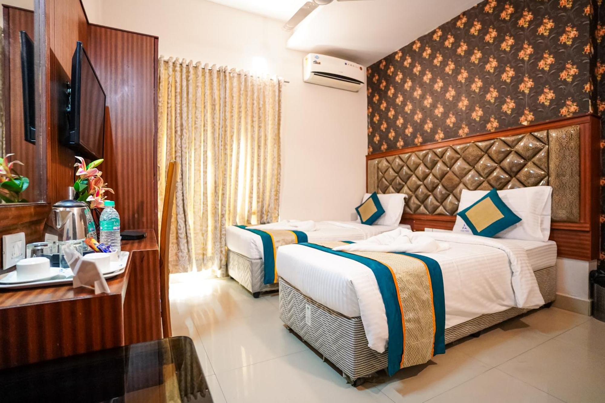 Pine Tree Boutique Hotel Chennai Zewnętrze zdjęcie