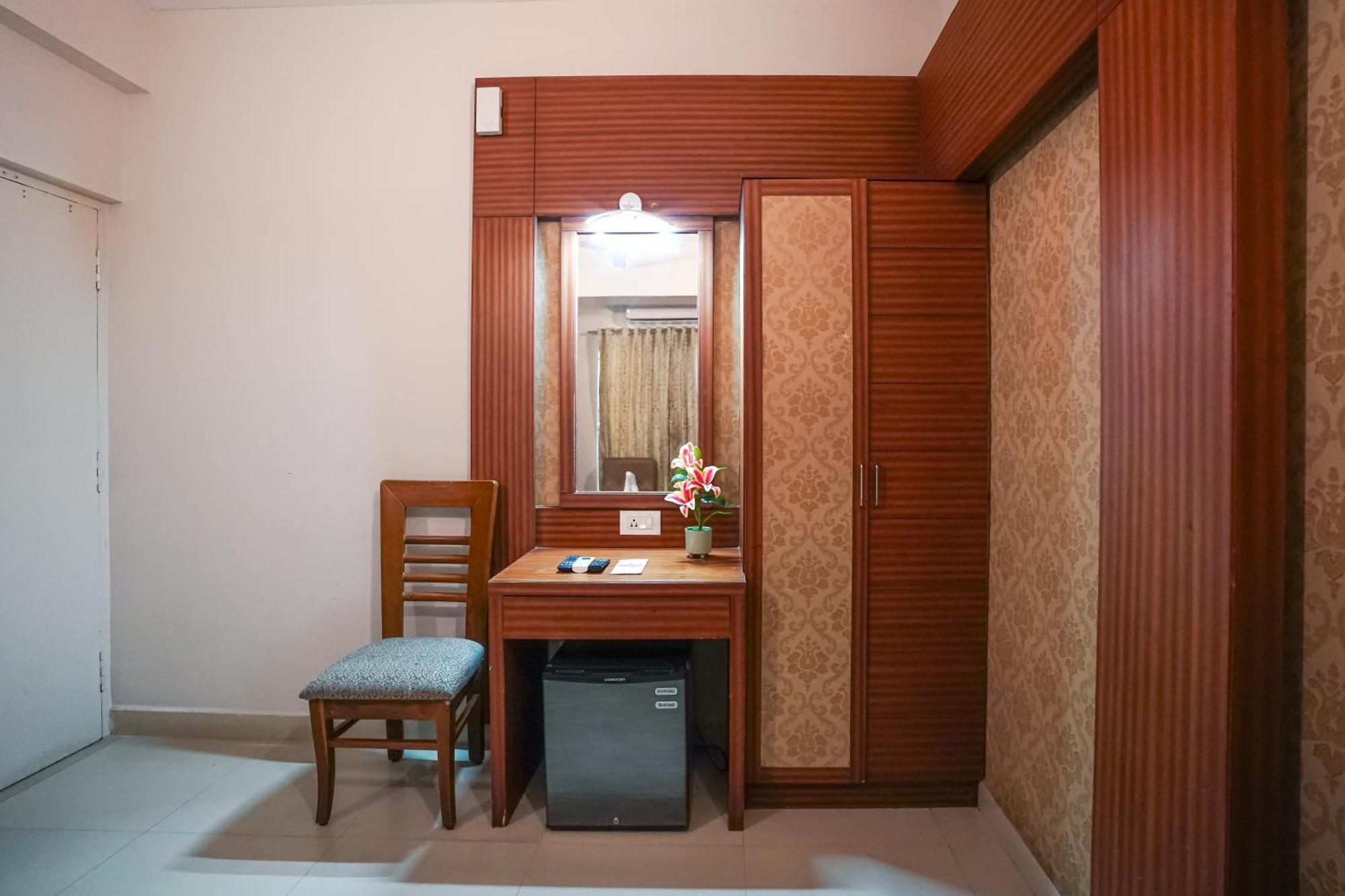 Pine Tree Boutique Hotel Chennai Zewnętrze zdjęcie
