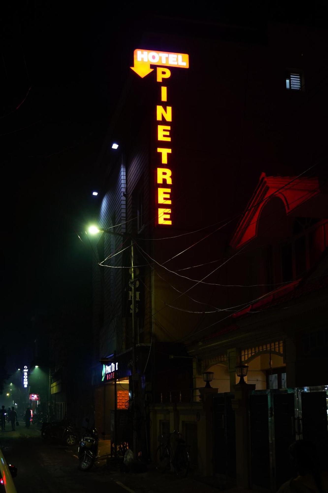 Pine Tree Boutique Hotel Chennai Zewnętrze zdjęcie