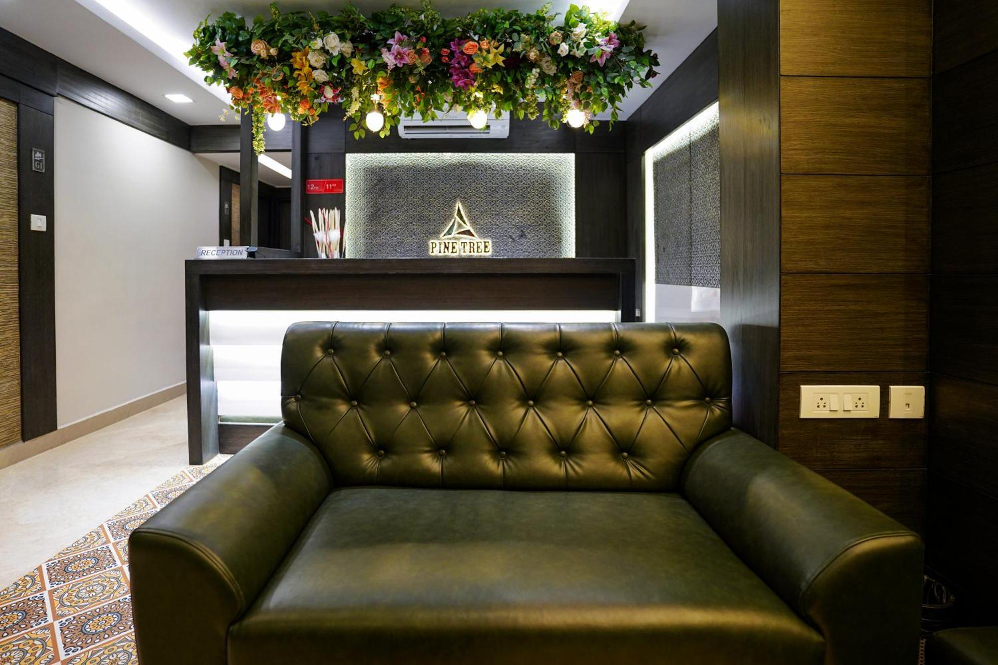 Pine Tree Boutique Hotel Chennai Zewnętrze zdjęcie